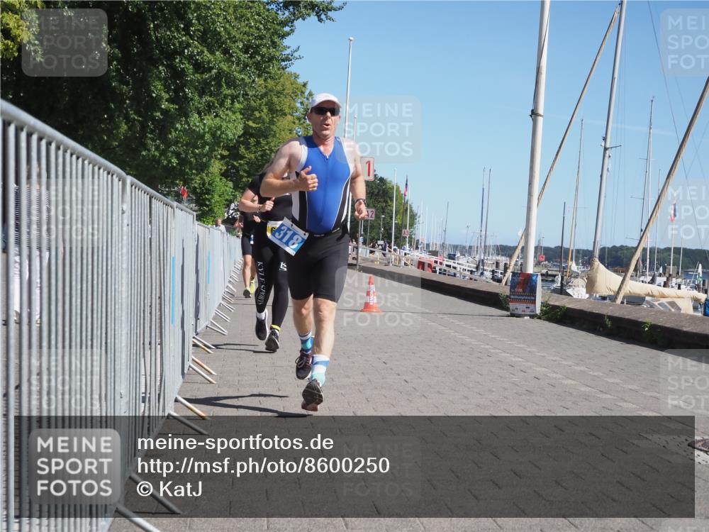 17.08.2025 - KN Förde Triathlon 2025 KatJ http://msf.ph/oto/8600250 17.08.2025 11:52:20 Laufen 295, 309, 318, 364, 633 meine-sportfotos.de