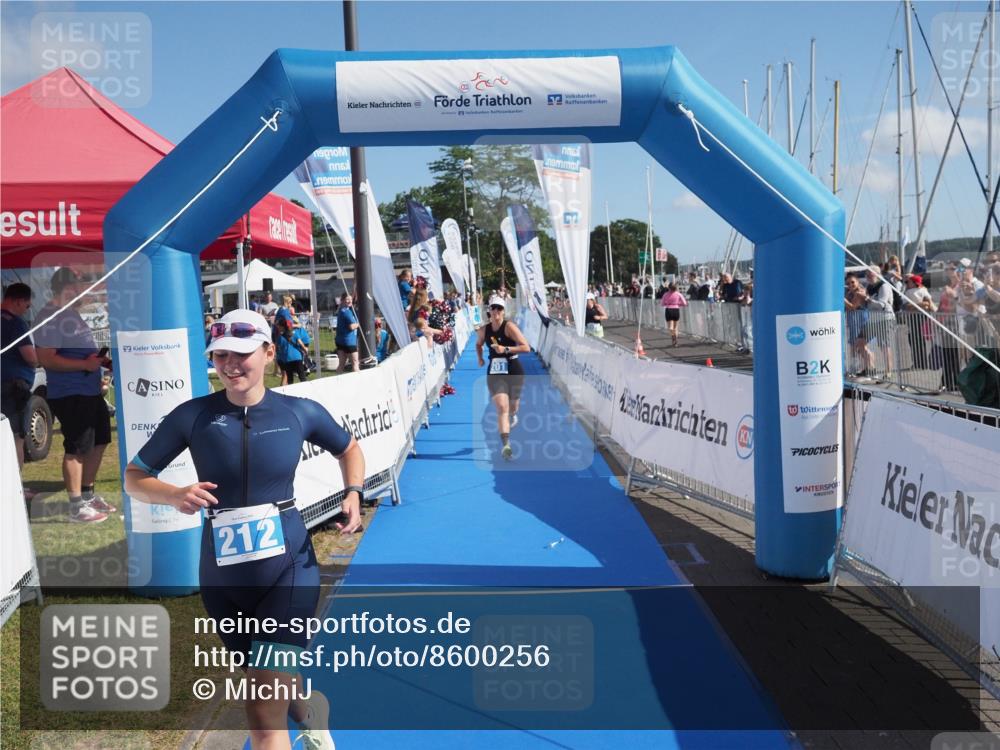 17.08.2025 - KN Förde Triathlon 2025 MichiJ http://msf.ph/oto/8600256 17.08.2025 10:47:05 Laufen 201, 212 meine-sportfotos.de