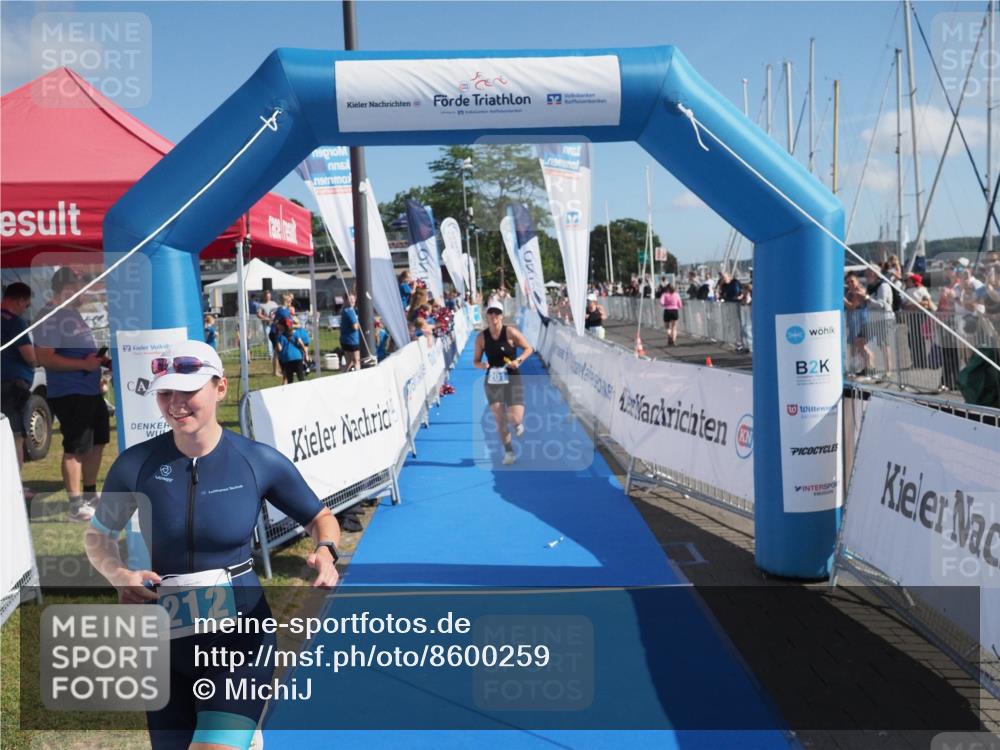 17.08.2025 - KN Förde Triathlon 2025 MichiJ http://msf.ph/oto/8600259 17.08.2025 10:47:05 Laufen 201, 212 meine-sportfotos.de