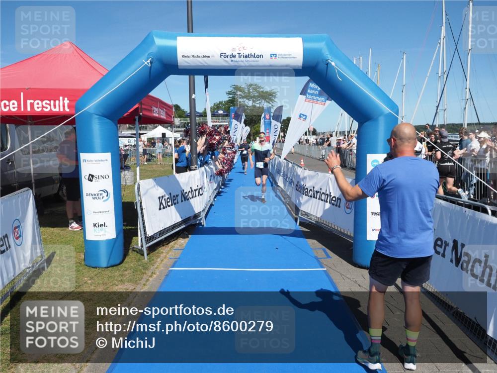 17.08.2025 - KN Förde Triathlon 2025 MichiJ http://msf.ph/oto/8600279 17.08.2025 14:05:26 Laufen 482 meine-sportfotos.de