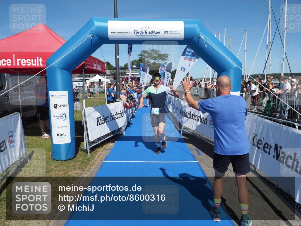 17.08.2025 - KN Förde Triathlon 2025 MichiJ http://msf.ph/oto/8600316 17.08.2025 14:05:28 Laufen 436, 482 meine-sportfotos.de