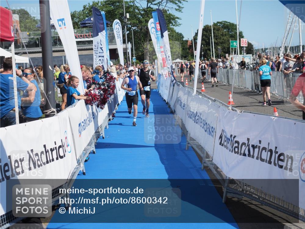 17.08.2025 - KN Förde Triathlon 2025 MichiJ http://msf.ph/oto/8600342 17.08.2025 12:16:11 Laufen 318 meine-sportfotos.de