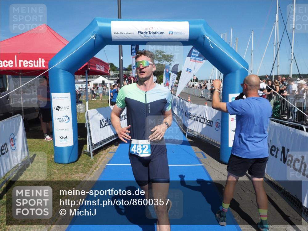 17.08.2025 - KN Förde Triathlon 2025 MichiJ http://msf.ph/oto/8600357 17.08.2025 14:05:28 Laufen 436, 482 meine-sportfotos.de
