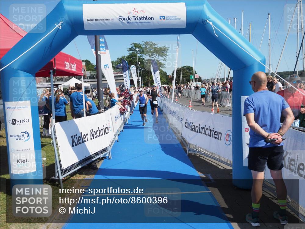 17.08.2025 - KN Förde Triathlon 2025 MichiJ http://msf.ph/oto/8600396 17.08.2025 12:16:12 Laufen 318 meine-sportfotos.de
