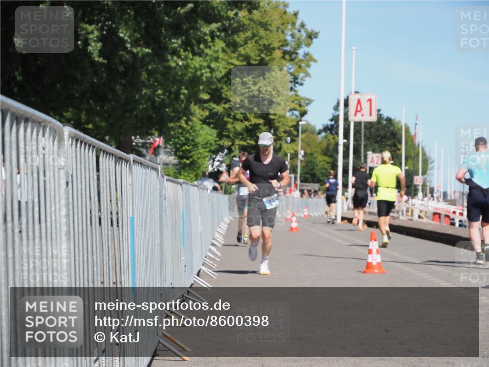 17.08.2025 - KN Förde Triathlon 2025 KatJ http://msf.ph/oto/8600398 17.08.2025 13:41:28 Laufen 395, 445 meine-sportfotos.de