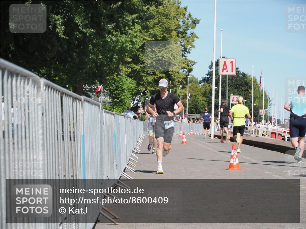 17.08.2025 - KN Förde Triathlon 2025 KatJ http://msf.ph/oto/8600409 17.08.2025 13:41:28 Laufen 395, 445 meine-sportfotos.de