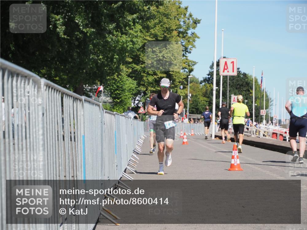 17.08.2025 - KN Förde Triathlon 2025 KatJ http://msf.ph/oto/8600414 17.08.2025 13:41:28 Laufen 395, 445 meine-sportfotos.de
