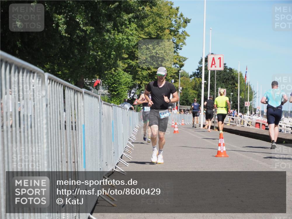 17.08.2025 - KN Förde Triathlon 2025 KatJ http://msf.ph/oto/8600429 17.08.2025 13:41:28 Laufen 395, 445 meine-sportfotos.de
