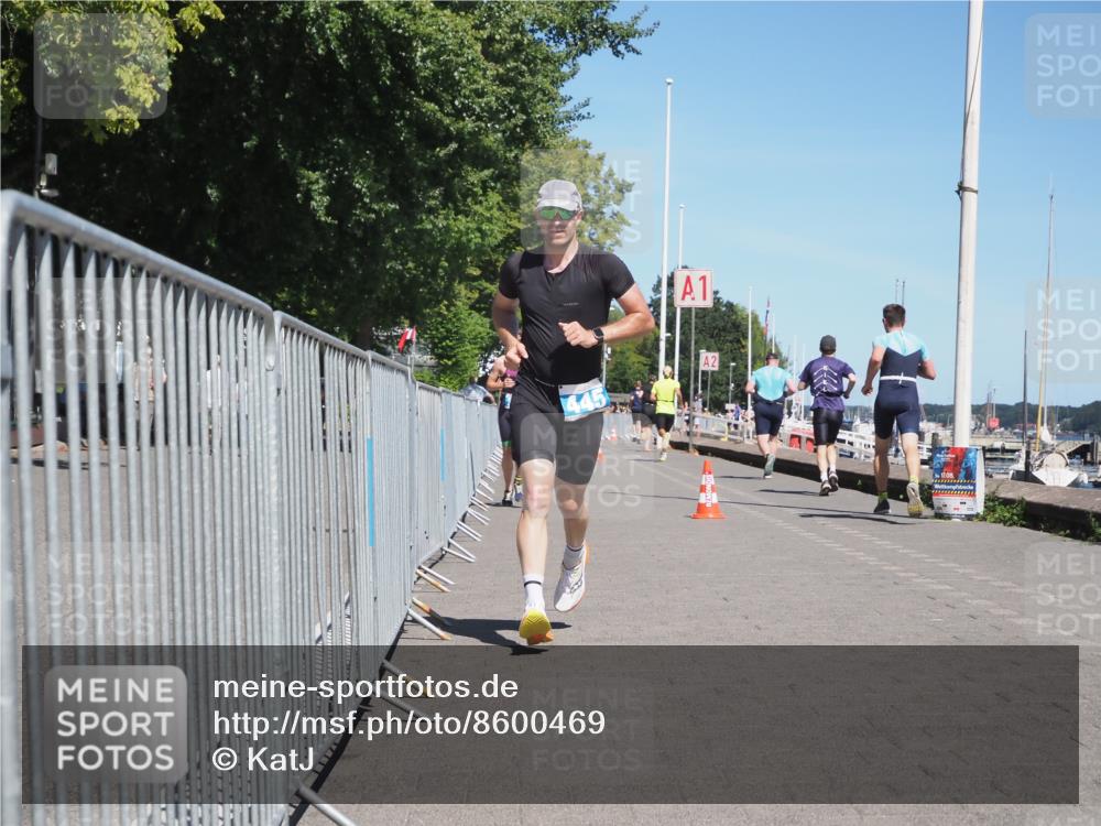 17.08.2025 - KN Förde Triathlon 2025 KatJ http://msf.ph/oto/8600469 17.08.2025 13:41:31 Laufen 395, 445 meine-sportfotos.de