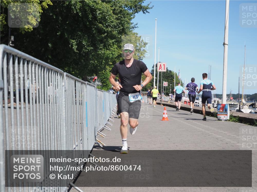 17.08.2025 - KN Förde Triathlon 2025 KatJ http://msf.ph/oto/8600474 17.08.2025 13:41:31 Laufen 395, 445 meine-sportfotos.de