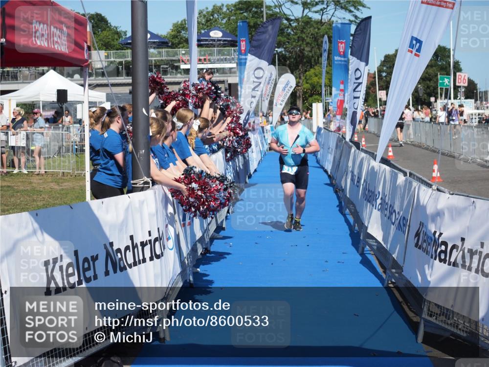 17.08.2025 - KN Förde Triathlon 2025 MichiJ http://msf.ph/oto/8600533 17.08.2025 14:05:39 Laufen 519 meine-sportfotos.de