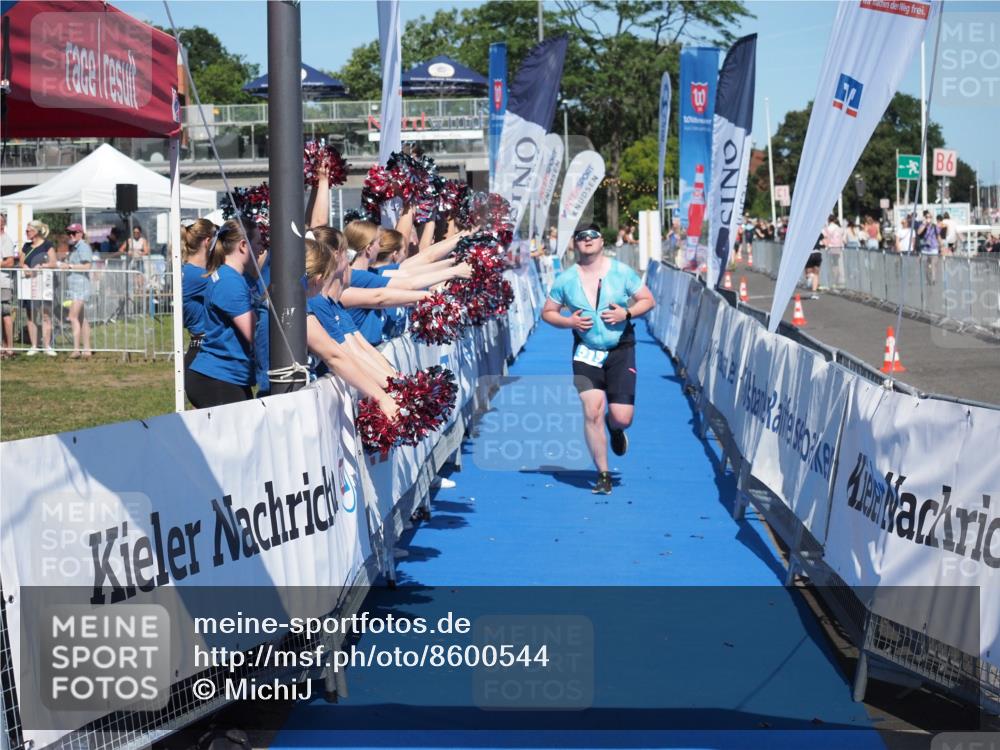 17.08.2025 - KN Förde Triathlon 2025 MichiJ http://msf.ph/oto/8600544 17.08.2025 14:05:40 Laufen 519 meine-sportfotos.de