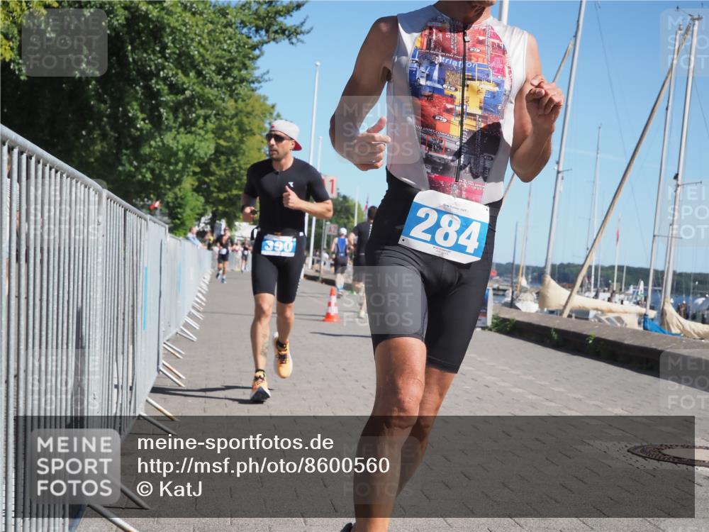 17.08.2025 - KN Förde Triathlon 2025 KatJ http://msf.ph/oto/8600560 17.08.2025 11:52:34 Laufen 284, 390 meine-sportfotos.de