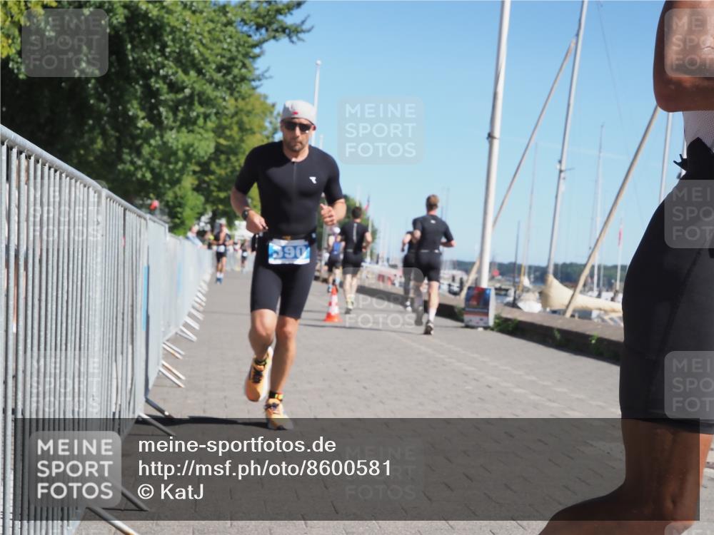 17.08.2025 - KN Förde Triathlon 2025 KatJ http://msf.ph/oto/8600581 17.08.2025 11:52:34 Laufen 284, 390 meine-sportfotos.de