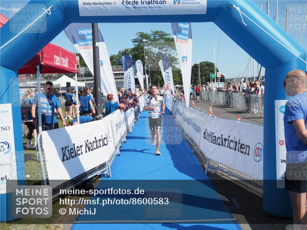 17.08.2025 - KN Förde Triathlon 2025 MichiJ http://msf.ph/oto/8600583 17.08.2025 12:16:25 Laufen 299 meine-sportfotos.de