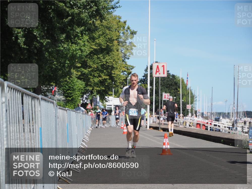 17.08.2025 - KN Förde Triathlon 2025 KatJ http://msf.ph/oto/8600590 17.08.2025 13:41:43 Laufen 453 meine-sportfotos.de