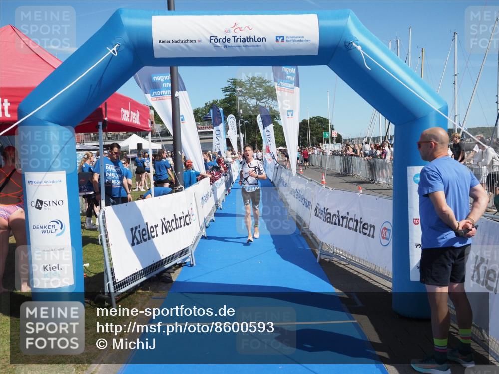 17.08.2025 - KN Förde Triathlon 2025 MichiJ http://msf.ph/oto/8600593 17.08.2025 12:16:25 Laufen 299 meine-sportfotos.de