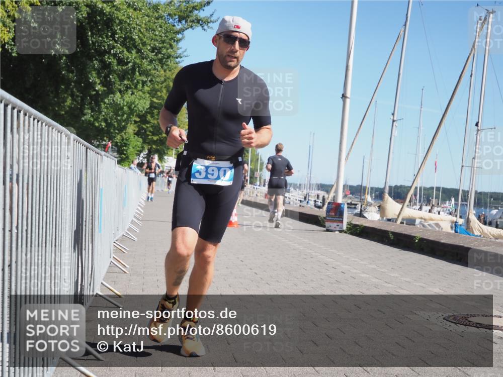 17.08.2025 - KN Förde Triathlon 2025 KatJ http://msf.ph/oto/8600619 17.08.2025 11:52:35 Laufen 284, 390 meine-sportfotos.de