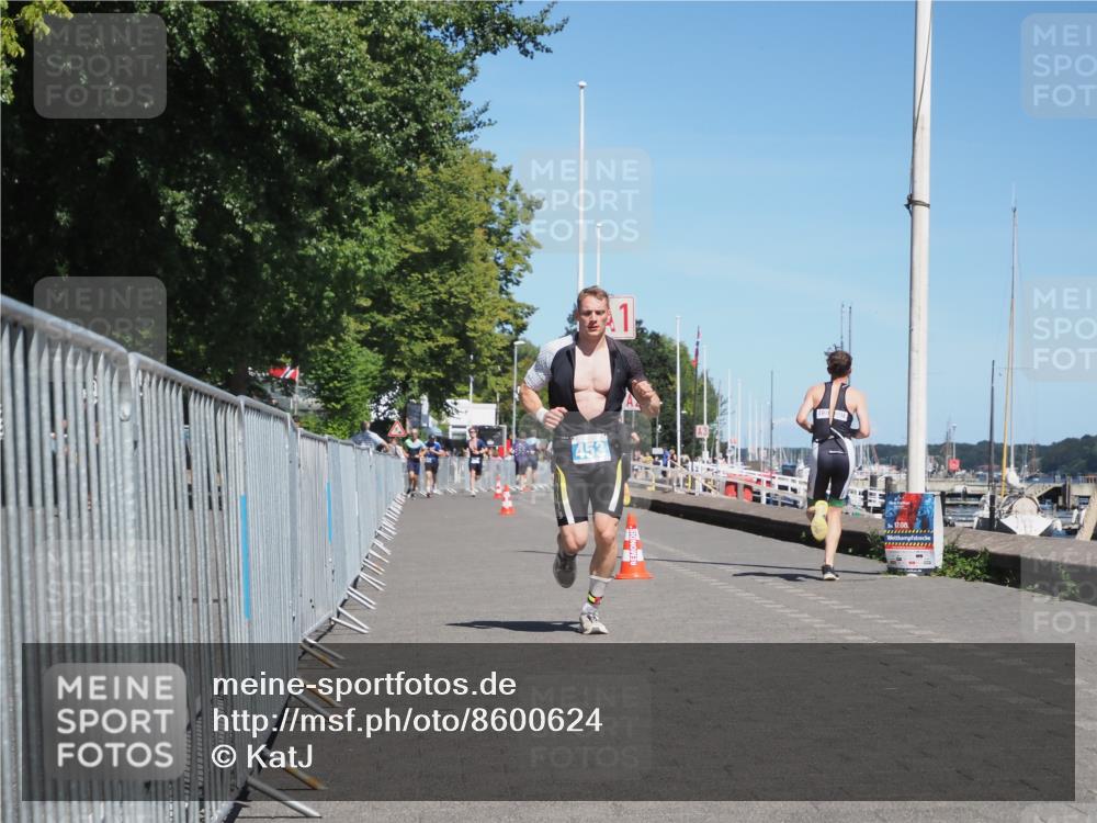 17.08.2025 - KN Förde Triathlon 2025 KatJ http://msf.ph/oto/8600624 17.08.2025 13:41:45 Laufen 453 meine-sportfotos.de