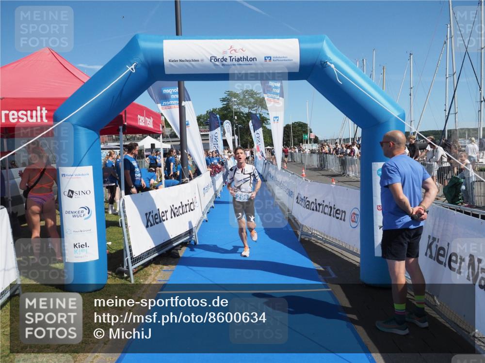 17.08.2025 - KN Förde Triathlon 2025 MichiJ http://msf.ph/oto/8600634 17.08.2025 12:16:26 Laufen 299 meine-sportfotos.de