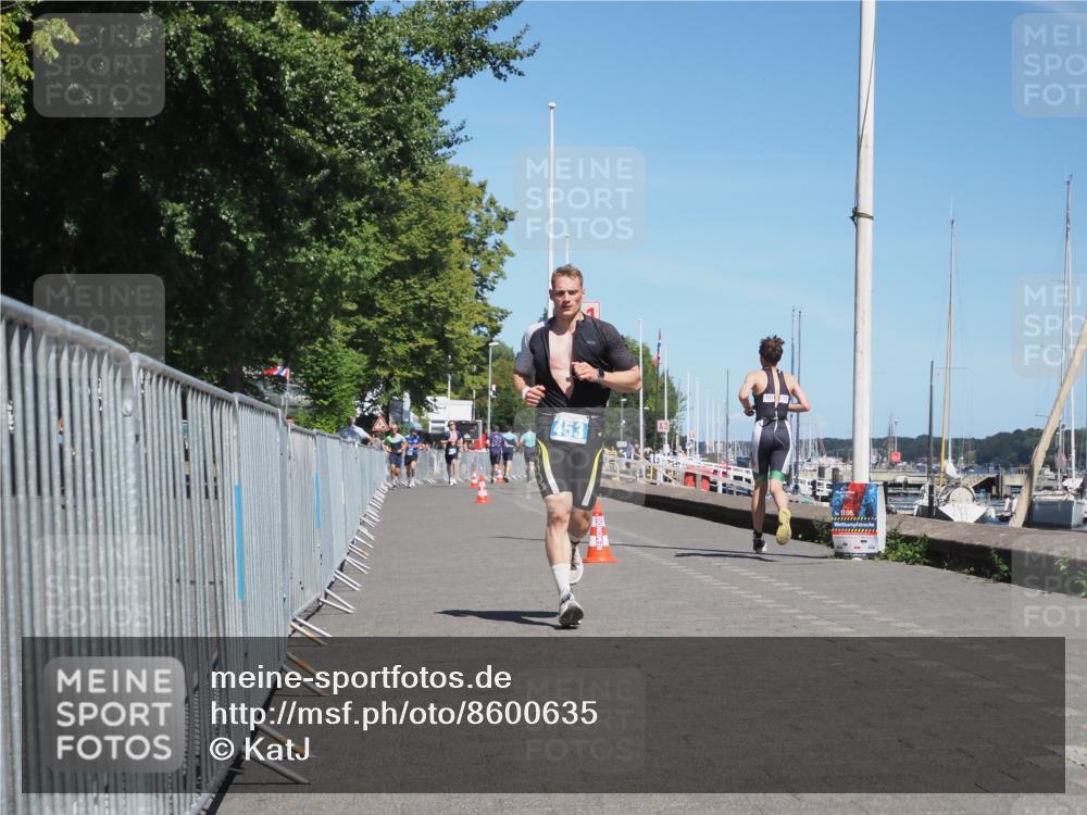 17.08.2025 - KN Förde Triathlon 2025 KatJ http://msf.ph/oto/8600635 17.08.2025 13:41:45 Laufen 453 meine-sportfotos.de