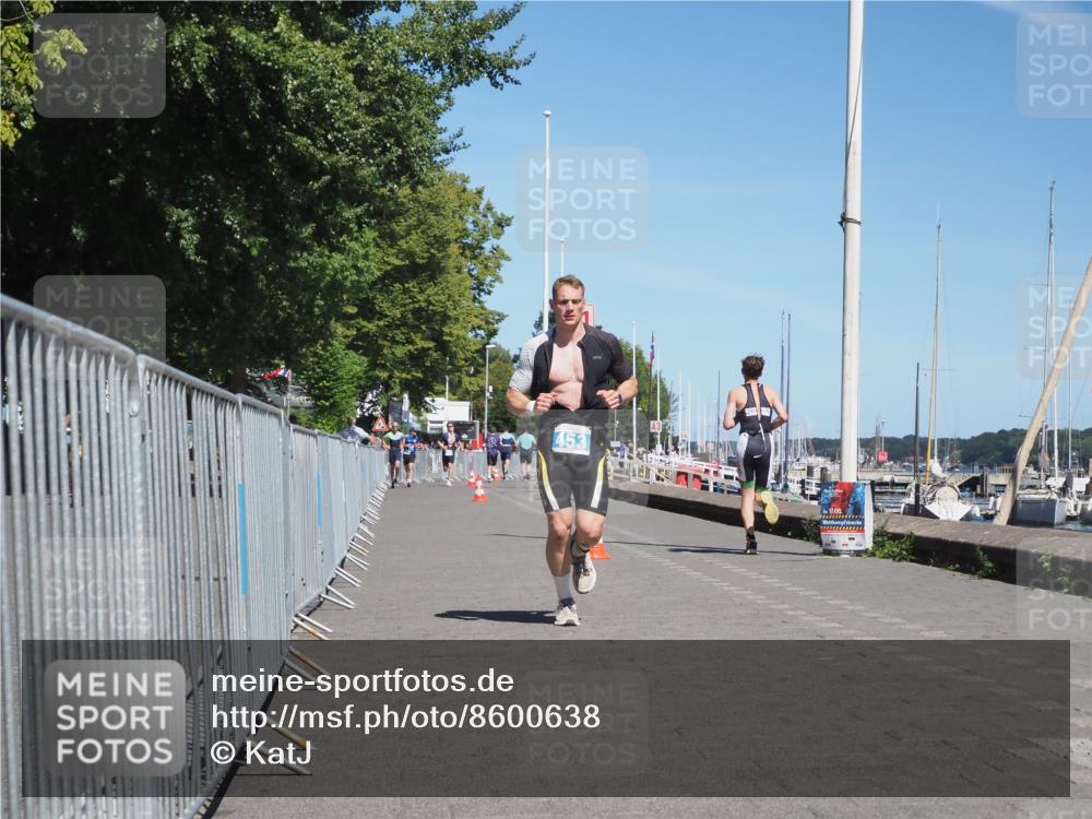 17.08.2025 - KN Förde Triathlon 2025 KatJ http://msf.ph/oto/8600638 17.08.2025 13:41:45 Laufen 453 meine-sportfotos.de