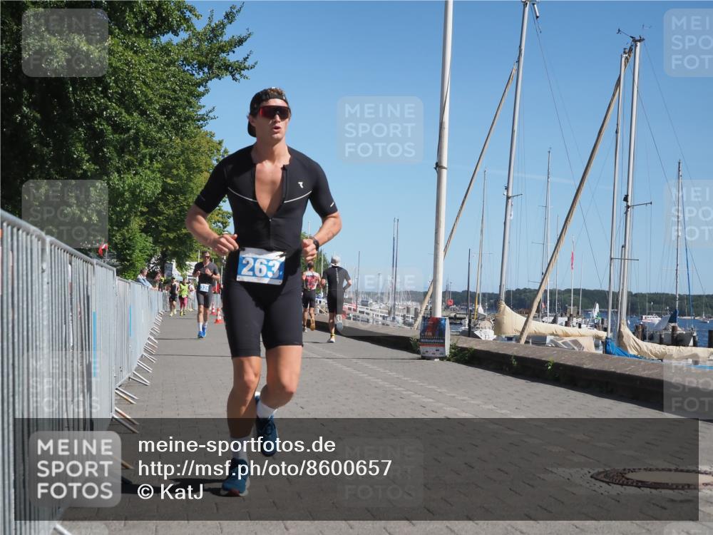 17.08.2025 - KN Förde Triathlon 2025 KatJ http://msf.ph/oto/8600657 17.08.2025 11:52:46 Laufen 263, 324 meine-sportfotos.de
