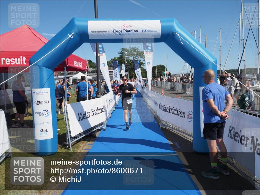 17.08.2025 - KN Förde Triathlon 2025 MichiJ http://msf.ph/oto/8600671 17.08.2025 12:16:31 Laufen 299, 327, 341, 632 meine-sportfotos.de