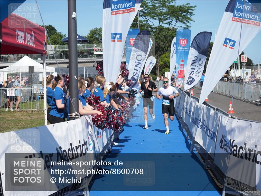 17.08.2025 - KN Förde Triathlon 2025 MichiJ http://msf.ph/oto/8600708 17.08.2025 14:05:57 Laufen 517, 527 meine-sportfotos.de