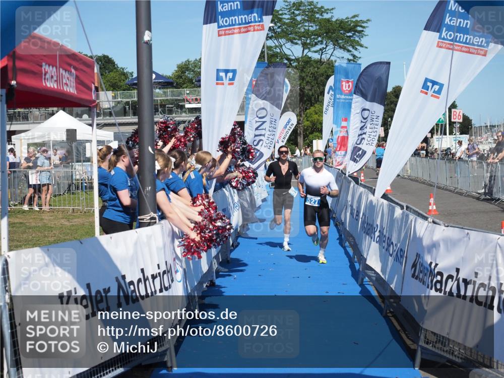 17.08.2025 - KN Förde Triathlon 2025 MichiJ http://msf.ph/oto/8600726 17.08.2025 14:05:57 Laufen 517, 527 meine-sportfotos.de