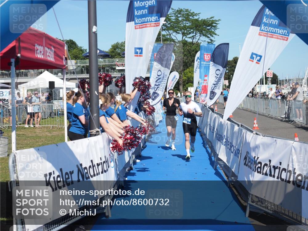 17.08.2025 - KN Förde Triathlon 2025 MichiJ http://msf.ph/oto/8600732 17.08.2025 14:05:57 Laufen 517, 527 meine-sportfotos.de