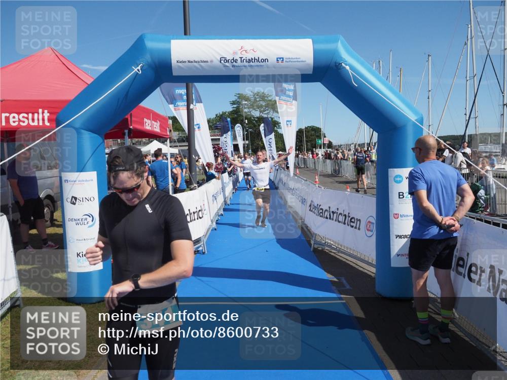 17.08.2025 - KN Förde Triathlon 2025 MichiJ http://msf.ph/oto/8600733 17.08.2025 12:16:33 Laufen 327, 341, 632 meine-sportfotos.de