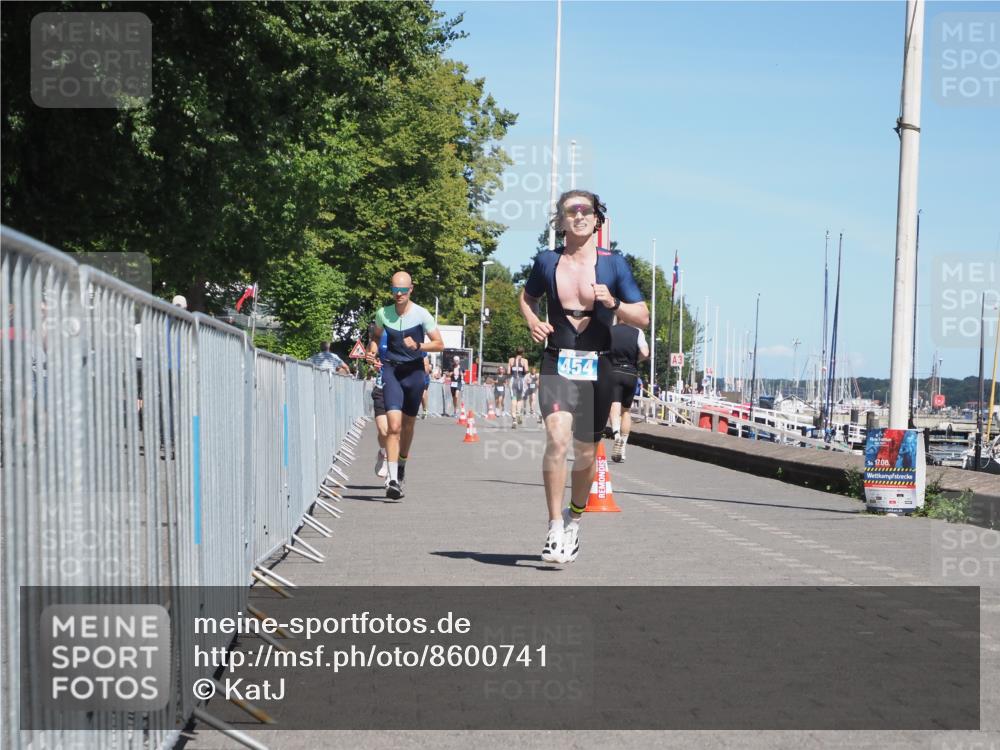 17.08.2025 - KN Förde Triathlon 2025 KatJ http://msf.ph/oto/8600741 17.08.2025 13:41:58 Laufen 454, 477, 546 meine-sportfotos.de