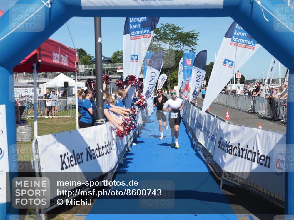 17.08.2025 - KN Förde Triathlon 2025 MichiJ http://msf.ph/oto/8600743 17.08.2025 14:05:58 Laufen 517, 527 meine-sportfotos.de