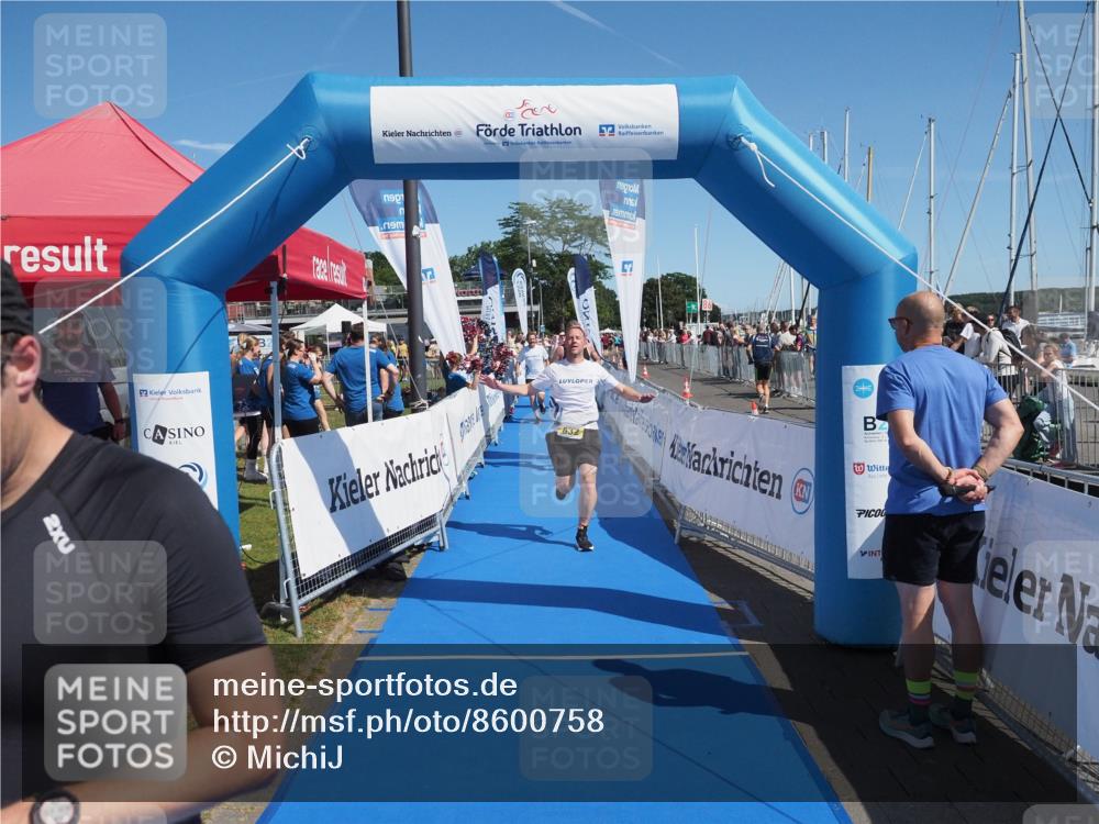 17.08.2025 - KN Förde Triathlon 2025 MichiJ http://msf.ph/oto/8600758 17.08.2025 12:16:34 Laufen 327, 341, 632 meine-sportfotos.de