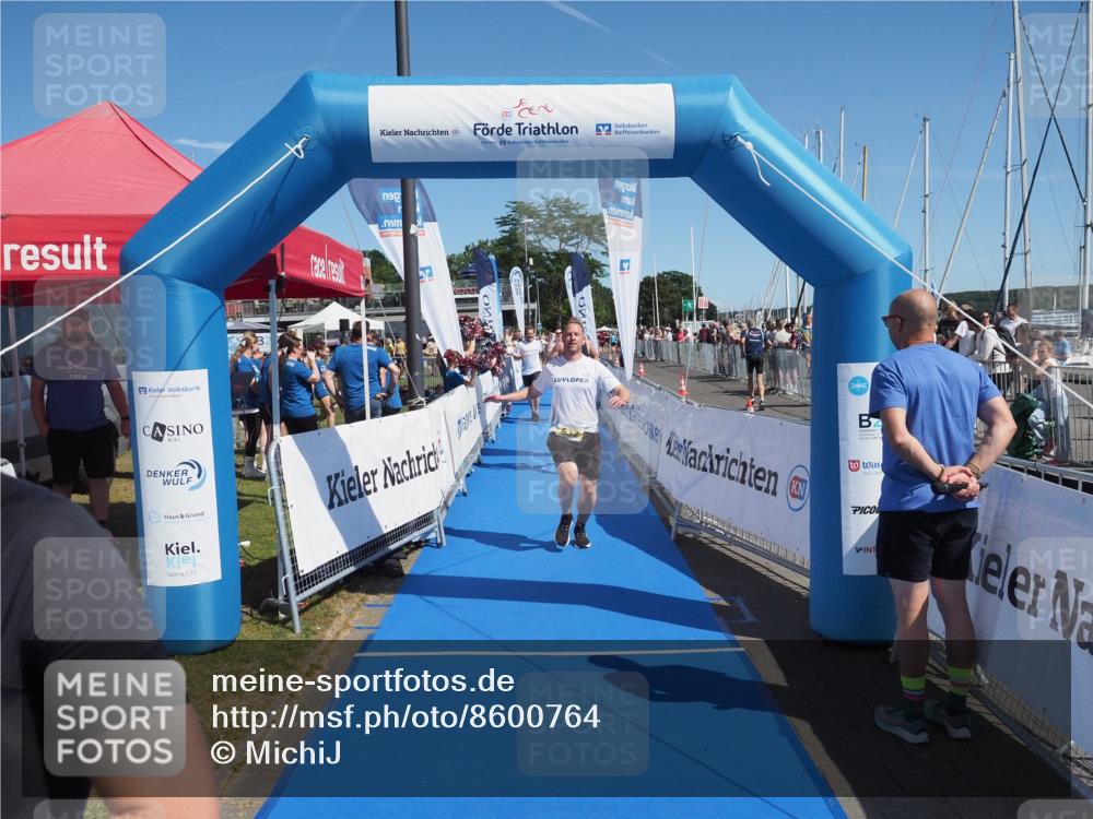 17.08.2025 - KN Förde Triathlon 2025 MichiJ http://msf.ph/oto/8600764 17.08.2025 12:16:34 Laufen 327, 341, 632 meine-sportfotos.de