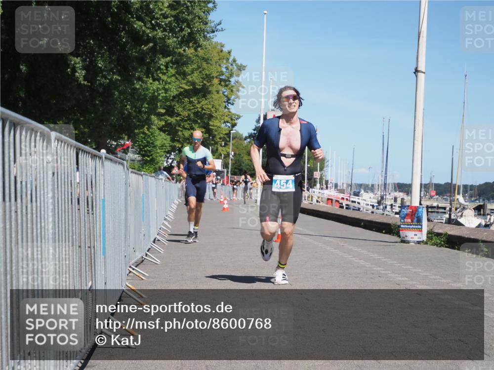17.08.2025 - KN Förde Triathlon 2025 KatJ http://msf.ph/oto/8600768 17.08.2025 13:41:59 Laufen 454, 477, 546 meine-sportfotos.de