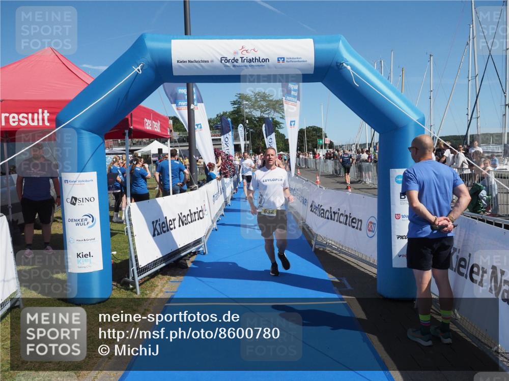17.08.2025 - KN Förde Triathlon 2025 MichiJ http://msf.ph/oto/8600780 17.08.2025 12:16:34 Laufen 327, 341, 632 meine-sportfotos.de