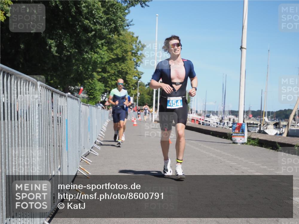 17.08.2025 - KN Förde Triathlon 2025 KatJ http://msf.ph/oto/8600791 17.08.2025 13:41:59 Laufen 454, 477, 546 meine-sportfotos.de
