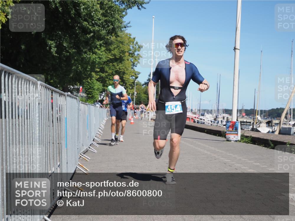 17.08.2025 - KN Förde Triathlon 2025 KatJ http://msf.ph/oto/8600800 17.08.2025 13:41:59 Laufen 454, 477, 546 meine-sportfotos.de