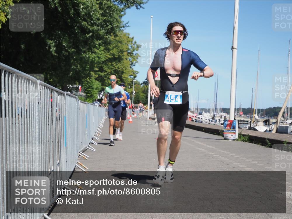 17.08.2025 - KN Förde Triathlon 2025 KatJ http://msf.ph/oto/8600805 17.08.2025 13:41:59 Laufen 454, 477, 546 meine-sportfotos.de