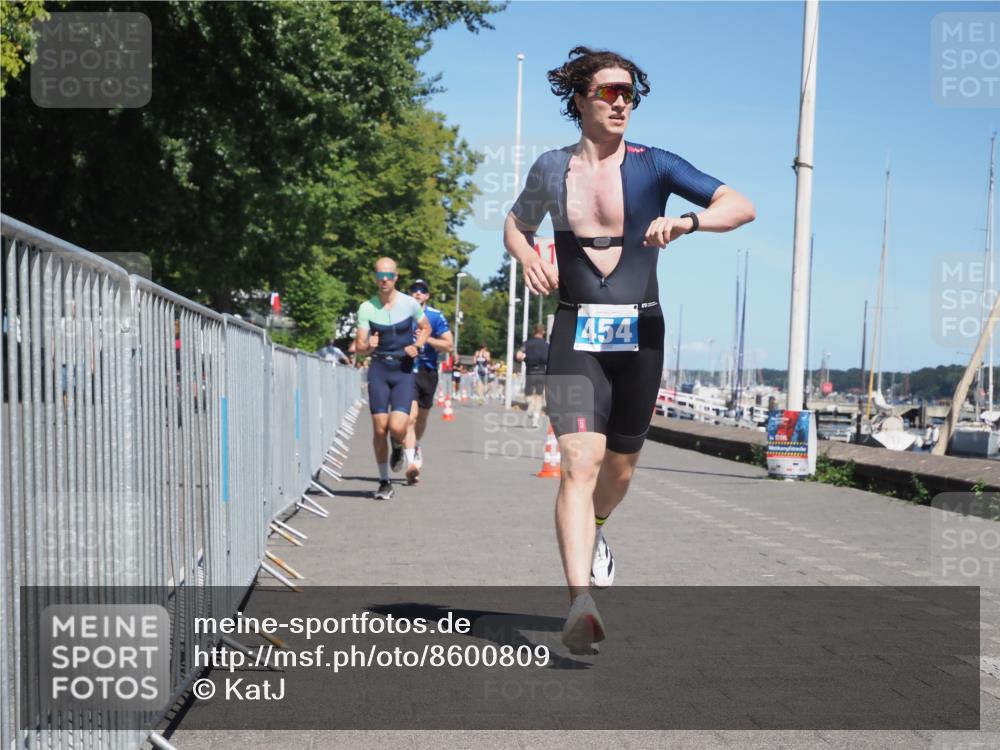 17.08.2025 - KN Förde Triathlon 2025 KatJ http://msf.ph/oto/8600809 17.08.2025 13:42:00 Laufen 454, 477, 546 meine-sportfotos.de