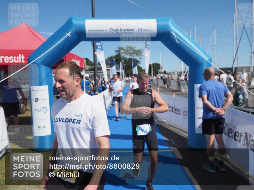17.08.2025 - KN Förde Triathlon 2025 MichiJ http://msf.ph/oto/8600829 17.08.2025 12:16:36 Laufen 327, 341, 632 meine-sportfotos.de