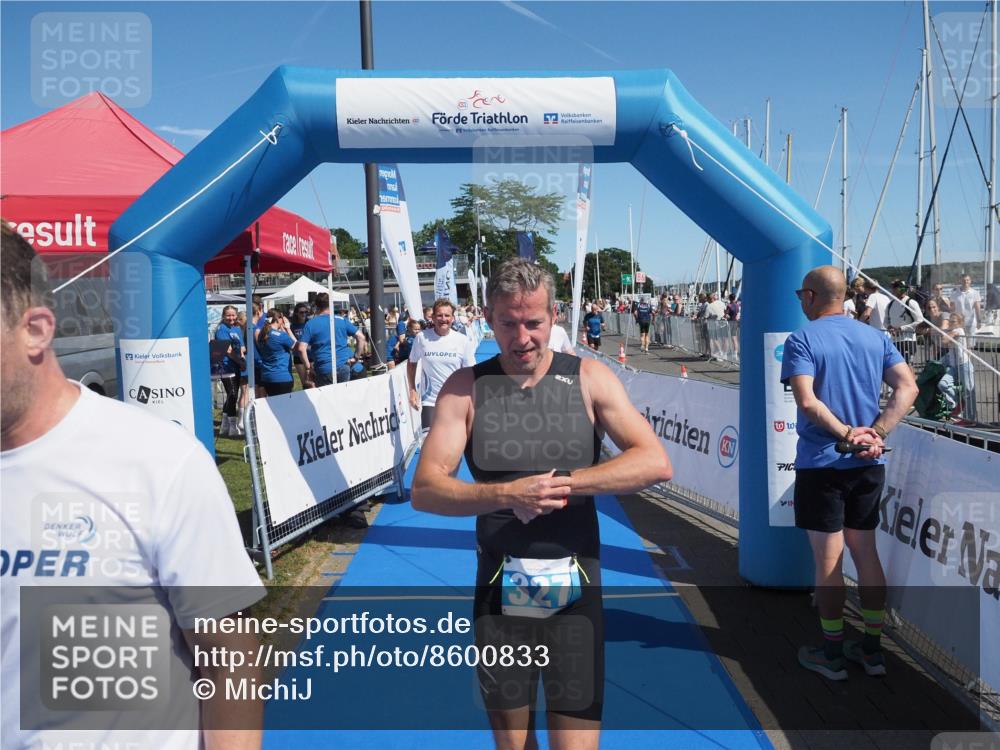 17.08.2025 - KN Förde Triathlon 2025 MichiJ http://msf.ph/oto/8600833 17.08.2025 12:16:37 Laufen 327, 341, 632 meine-sportfotos.de