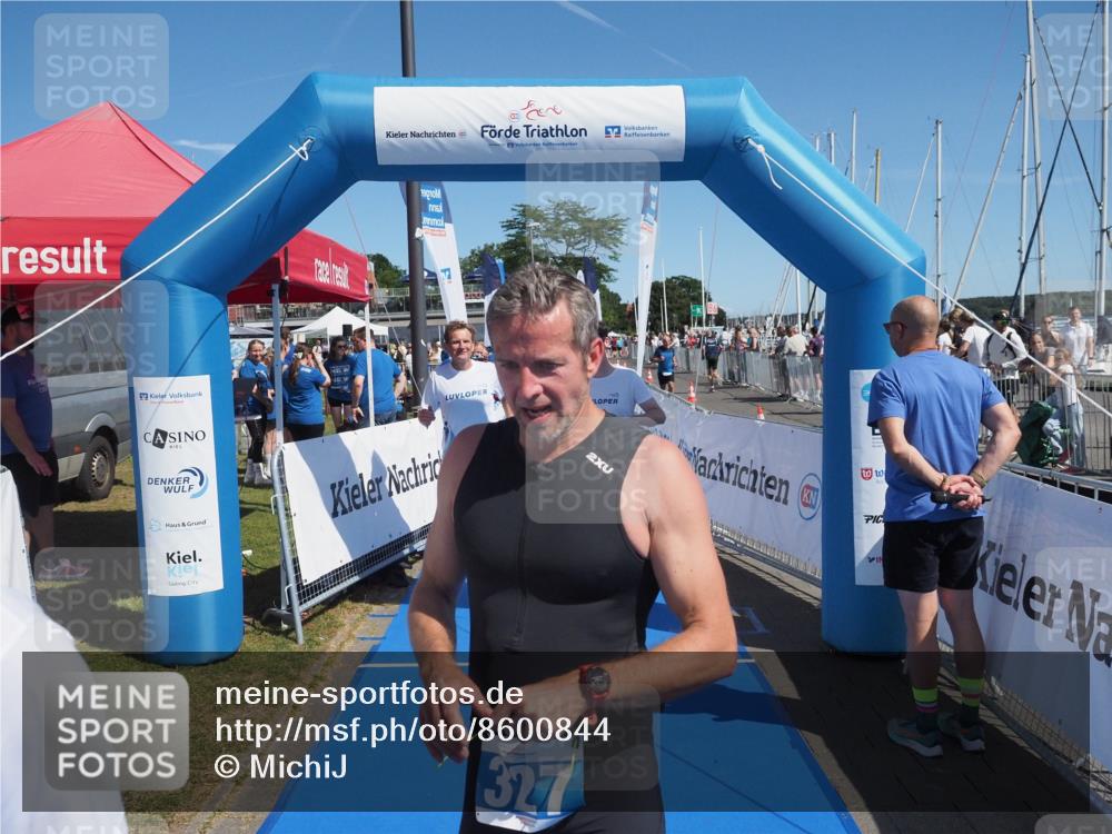17.08.2025 - KN Förde Triathlon 2025 MichiJ http://msf.ph/oto/8600844 17.08.2025 12:16:37 Laufen 327, 341, 632 meine-sportfotos.de