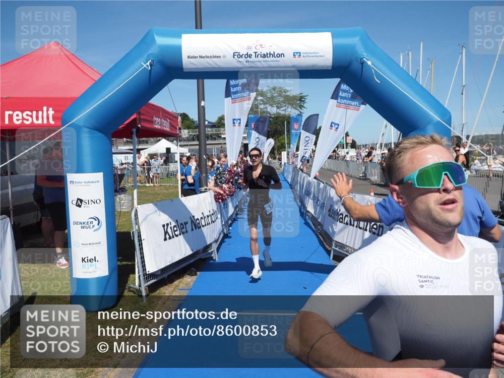 17.08.2025 - KN Förde Triathlon 2025 MichiJ http://msf.ph/oto/8600853 17.08.2025 14:06:00 Laufen 517, 527 meine-sportfotos.de