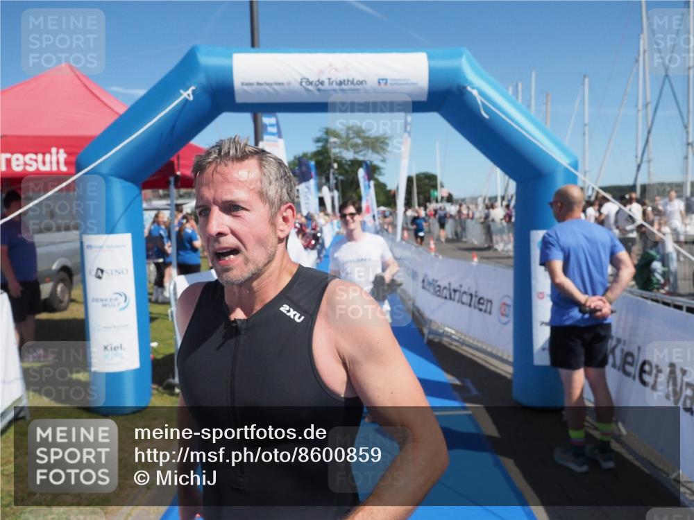 17.08.2025 - KN Förde Triathlon 2025 MichiJ http://msf.ph/oto/8600859 17.08.2025 12:16:38 Laufen 327, 632 meine-sportfotos.de