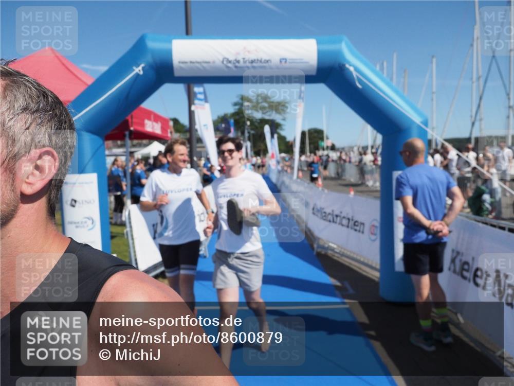 17.08.2025 - KN Förde Triathlon 2025 MichiJ http://msf.ph/oto/8600879 17.08.2025 12:16:38 Laufen 327, 632 meine-sportfotos.de