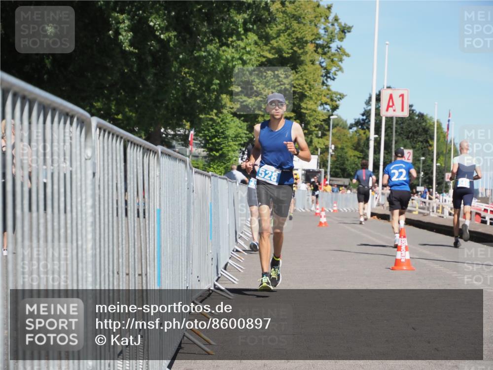 17.08.2025 - KN Förde Triathlon 2025 KatJ http://msf.ph/oto/8600897 17.08.2025 13:42:14 Laufen 425, 513, 528 meine-sportfotos.de