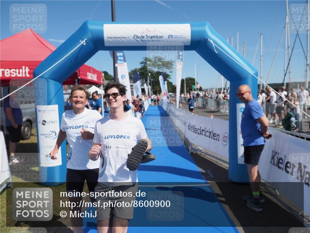17.08.2025 - KN Förde Triathlon 2025 MichiJ http://msf.ph/oto/8600900 17.08.2025 12:16:39 Laufen 327, 632 meine-sportfotos.de